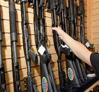 شركات الأسلحة تقفز بإنتاجها لمواكبة الصراعات حول العالم 